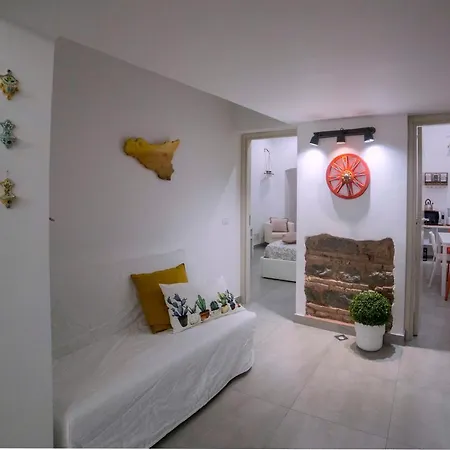 Al Cortile Del Re Luxury Feriehus Catania